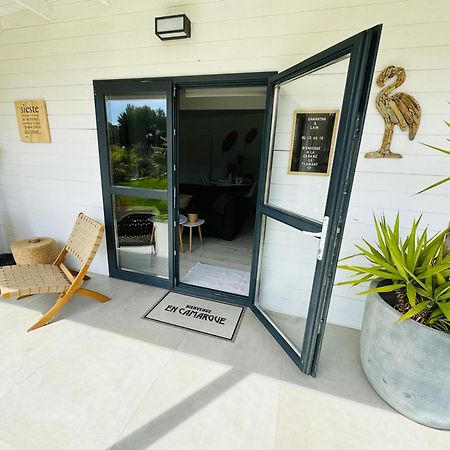 Cabane Le Flamant Avec Jardin, Piscine Et Parking Сент-Марі-де-ла-Мер Екстер'єр фото